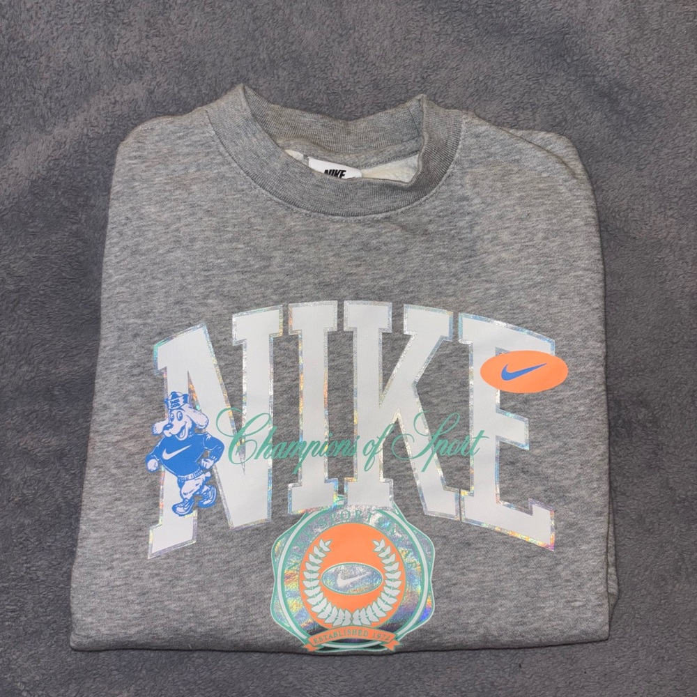 Nike Gray Sweatshirt